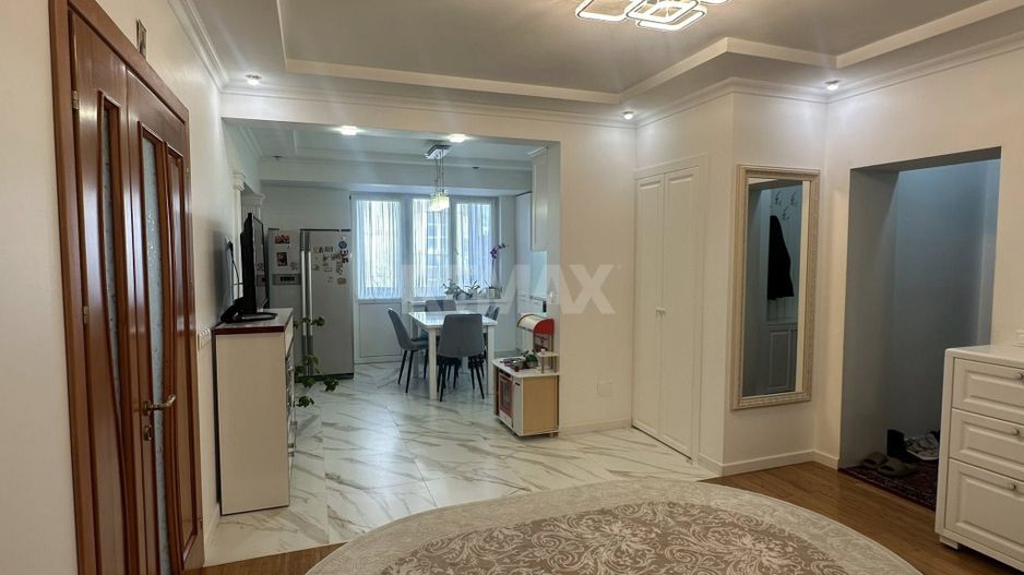 Apartament cu 3 camere Buiucani- Flacăra - Poză 6