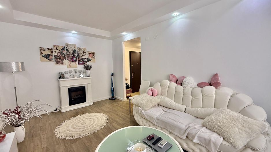 COSMOPOLIS - Apartament cu 2 camere, mobilat si utilat. - Poză 3