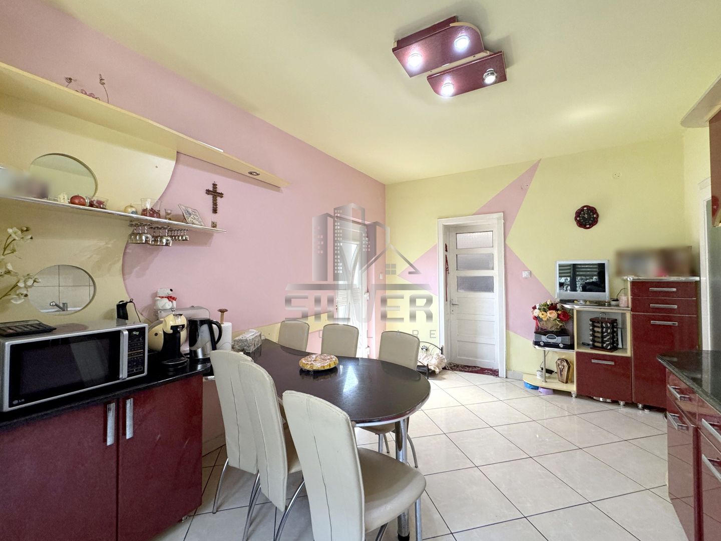 Casa cu 4 camere/teren 396mp/Garaj/Str.Stefan Augustin. - Poză 13
