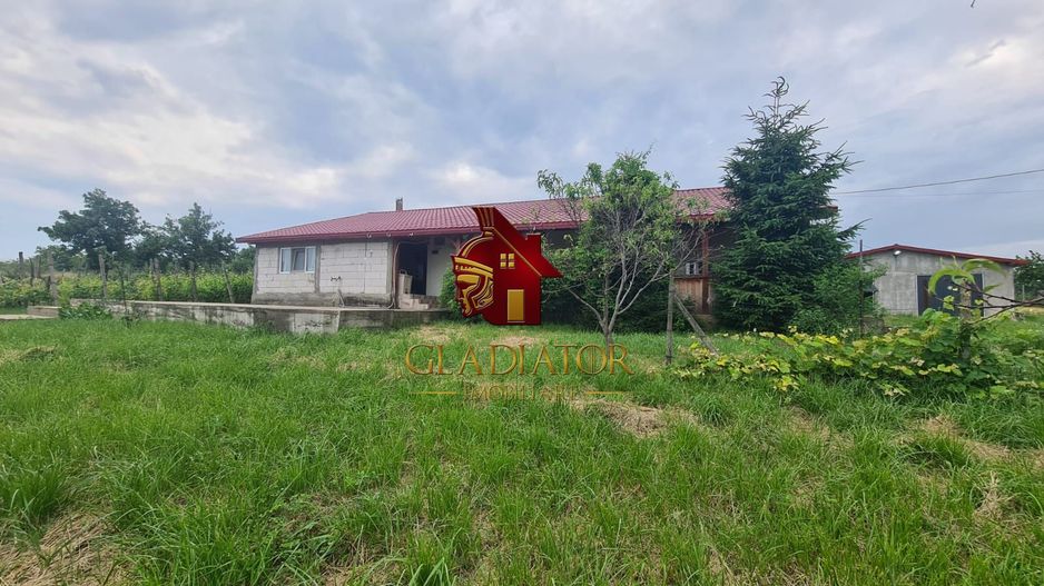 Casa + garaj + 5400 mp teren in Tomesti Goruni, zona de vis, nu rata - Poză 30