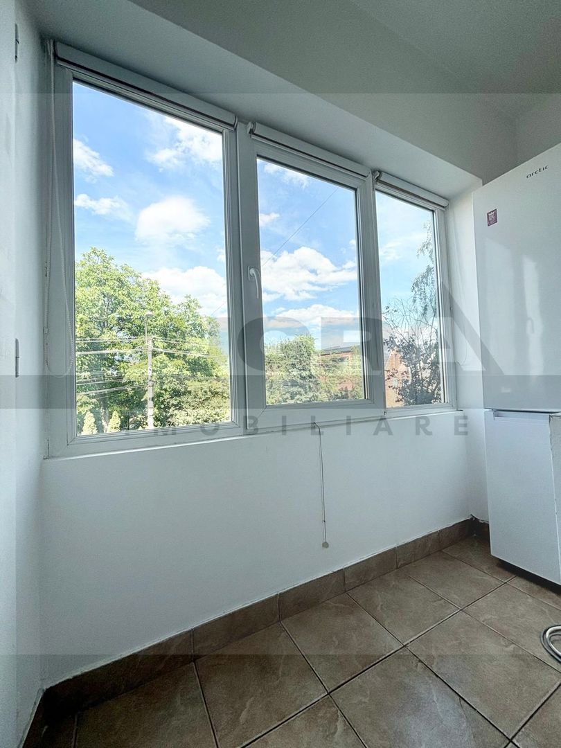 Garsoniera 35 mp, decomandata, centrala proprie, zona Louis Pasteur - Poză 6