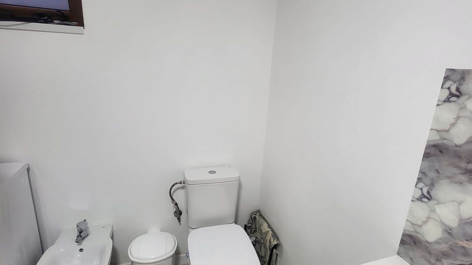 Apartament 5 camere,suprafata mare, curte, bloc 2006 - 4 nivele, Decebal, metrou - Poză 13