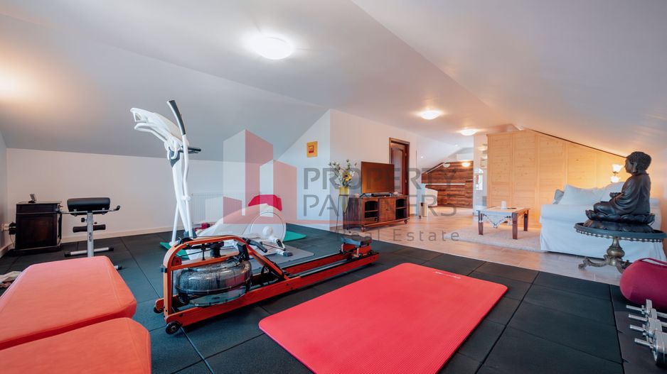 Proprietate de lux în Ghimbav, la doar 10 minute de Brașov - Poză 26