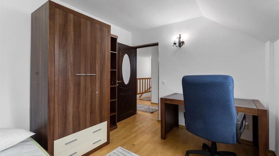 Casa individuala 5 camere | curte superba si garaj | Cristian - Poză 7
