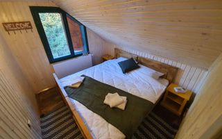 Cabană de vânzare-complet utilată, ideală pentru regim hotelier. - Poză 14