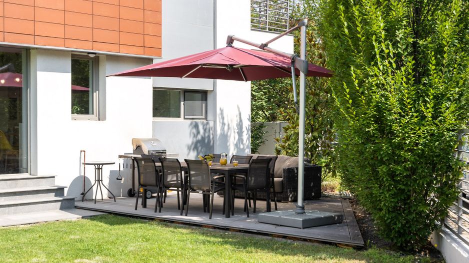 COMISION 0% - Vila eleganta P+2E 380 mp utili, teren 470mp, lac propriu + ponton - Poză 3