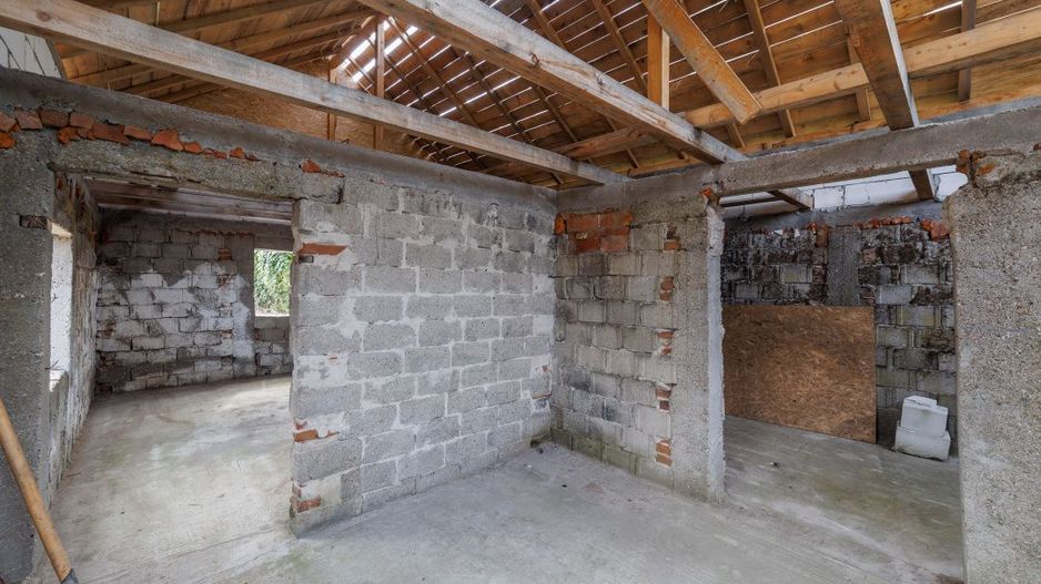 Casa+teren 2.140 mp de vanzare – Ciesti, Lunca Corbului– la doar 30 km Pitesti - Poză 6