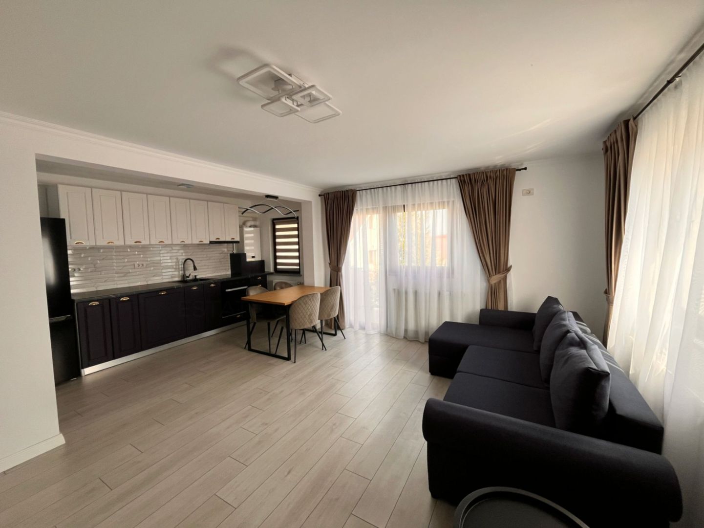 Apartament de Închiriat cu 3 Camere | Suceava/Scheia | 500Euro/Luna - Poză 6