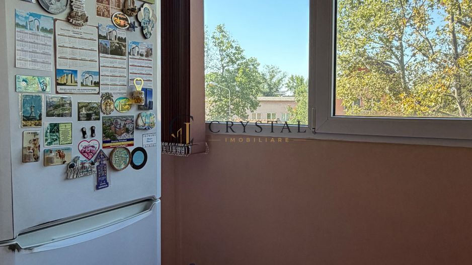 Închiriez apartament cu 3 camere Oradea - Poză 12