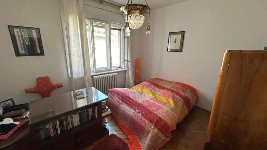 Apartament 5 camere in imobil tip asociatie zona Centrala - Poză 25