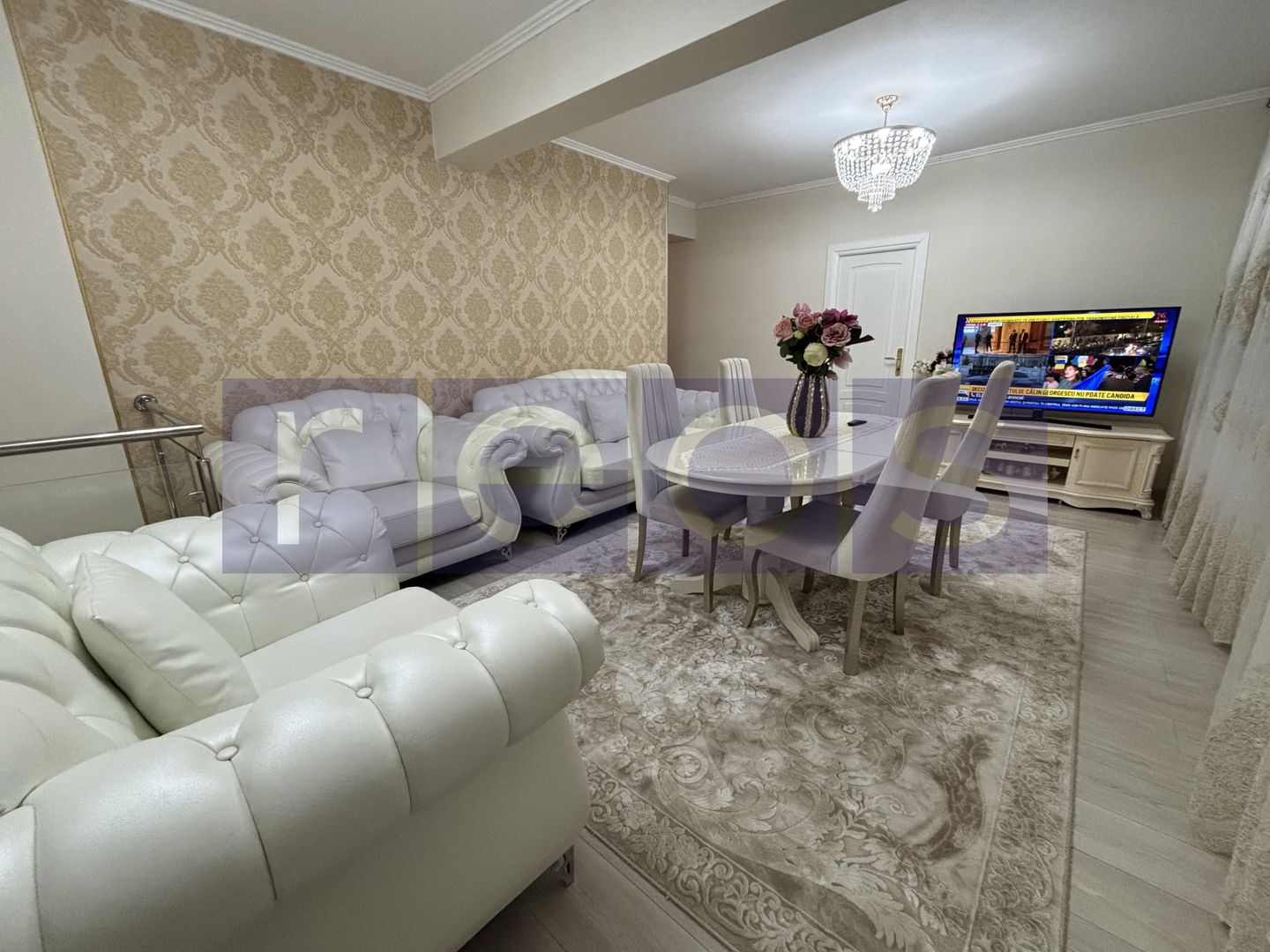 APARTAMENT 3 CAMERE | CURTE 35MP | DAMAROAIA - Poză 1