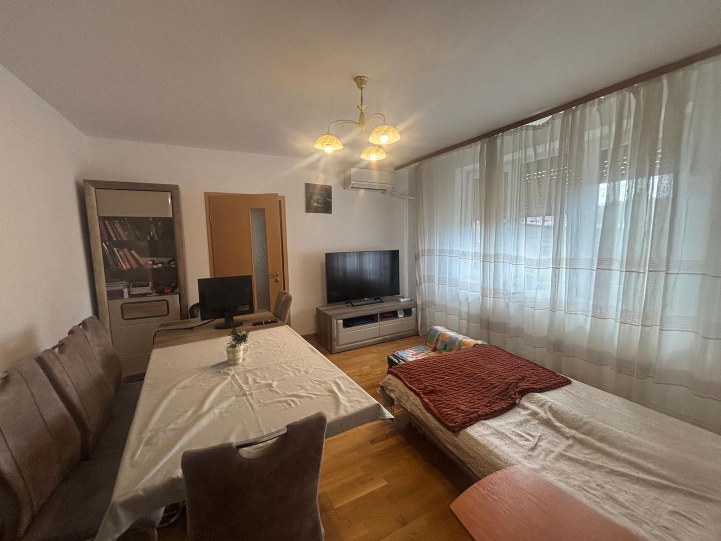 Spatios in zona Balcescu - Poză 1