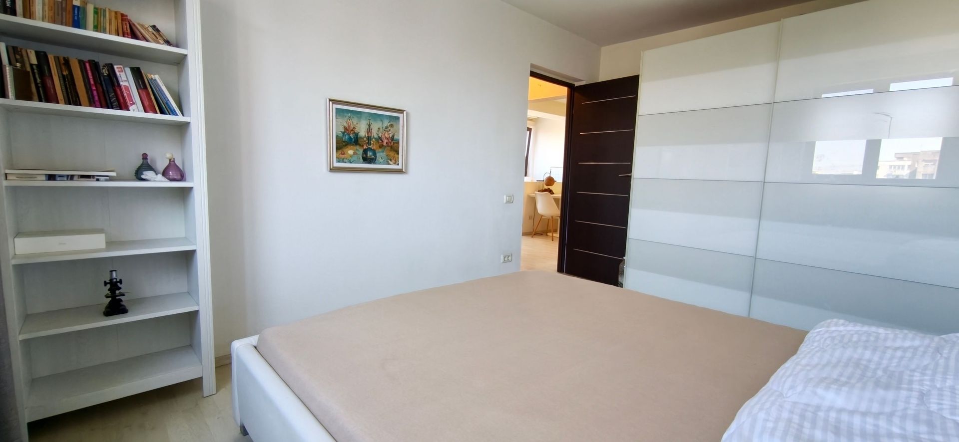 3 camere Premium | 70 mp | Metrou Favorit 3 minute - Poză 20