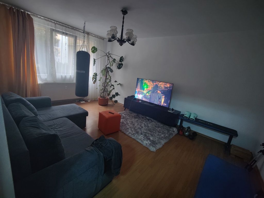 Apartament 3 camere de vânzare Drumul Taberei - Poză 1