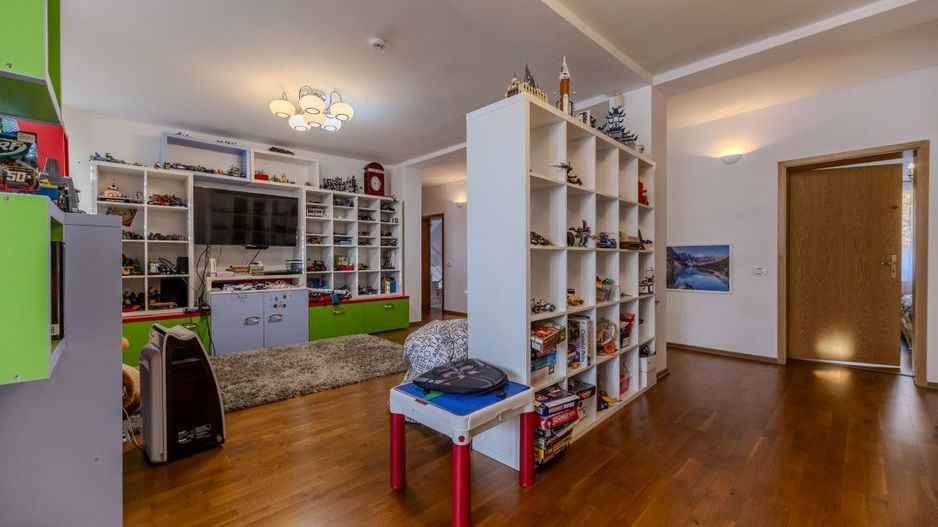 Casa individuala  - vedere spre padure - Parcul Sub Arini - Poză 6
