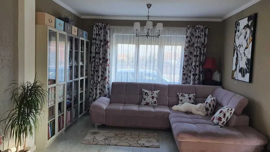Casa de tip duplex cu 4 camere in Floresti - Poză 1
