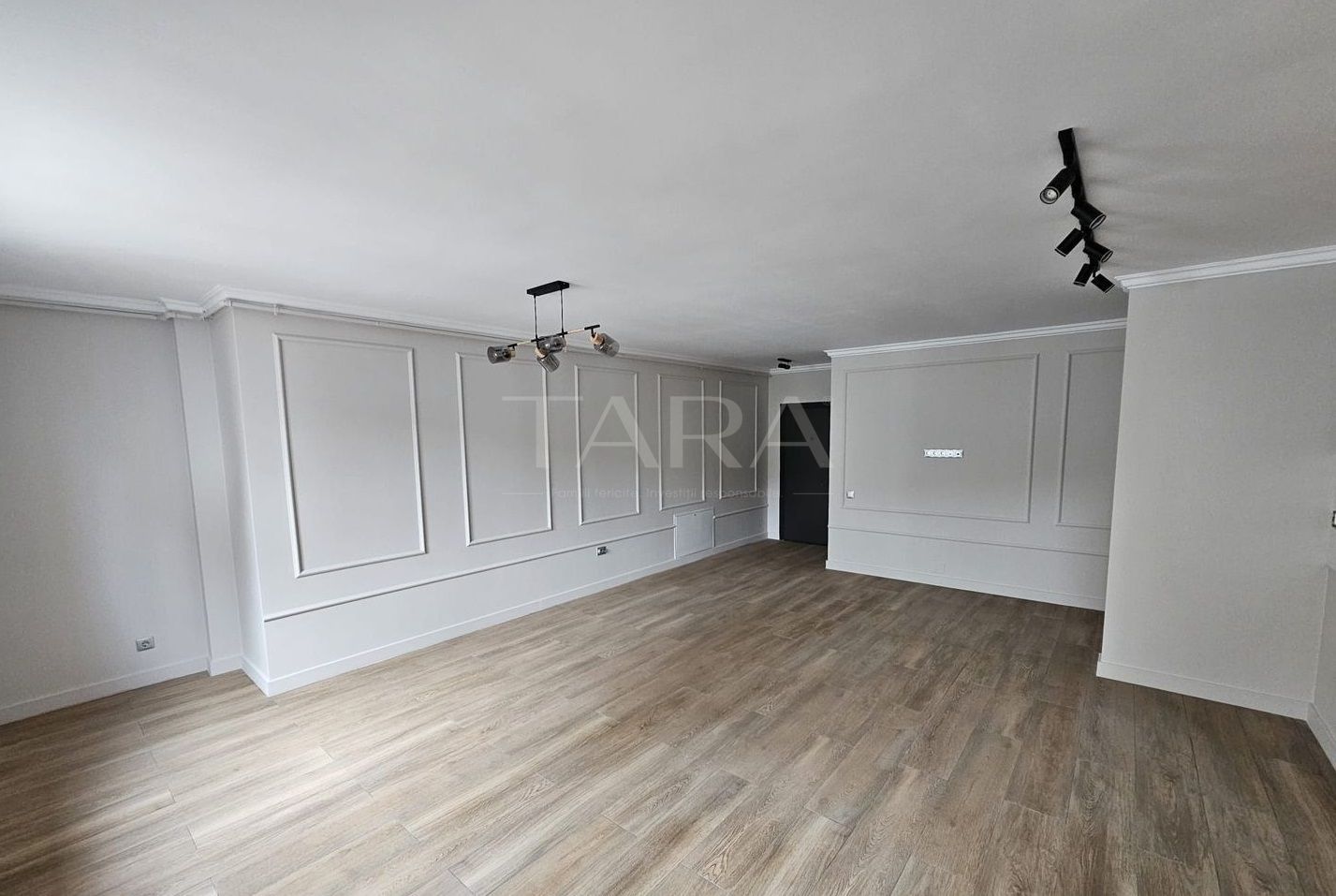 Apartament cu 2 camere, 57 mp si balcon, Zona Muzeul Apei. - Poză 2