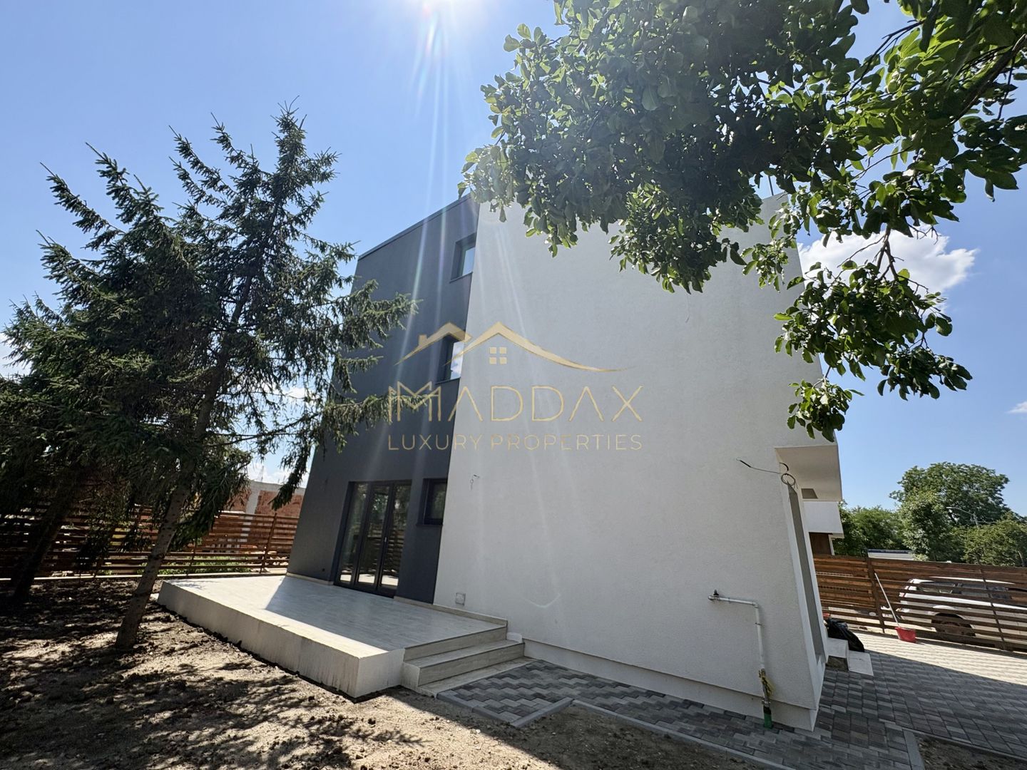 Vila Premium cu 6 camere Tunari  P+1+M ~ Exclusivitate - Poză 7