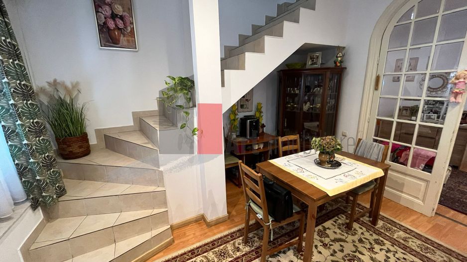 Vila "TRANO" , singur curte, P+1+pod, intimitate - Poză 10