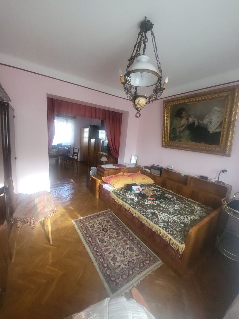 Vanzare Casa vintage 4 camere, curte proprie, centrala, garaj , Vatra Luminoasa - Poză 3