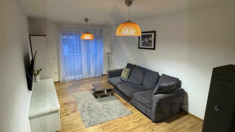 Apartament 4 camere 117 mp utili 2 bai si parcare privata in Selimbar - Poză 1
