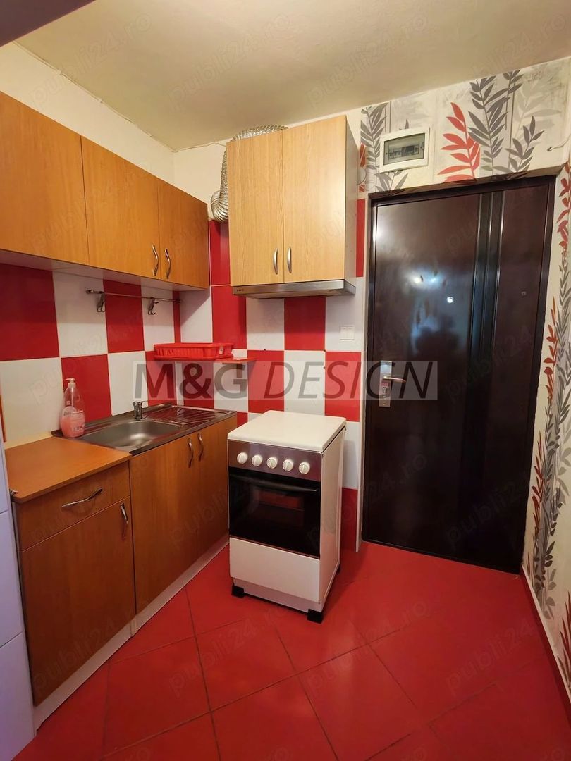Garsoniera zona Buziasului etaj 2 - Poză 5