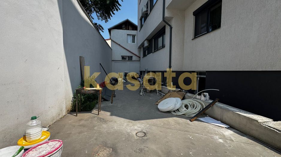 OPORTUNITATE | 2 CAMERE CU CURTE 80 MP | INTIMITATE ȘI CONFORT ÎN ORAȘ - Poză 6