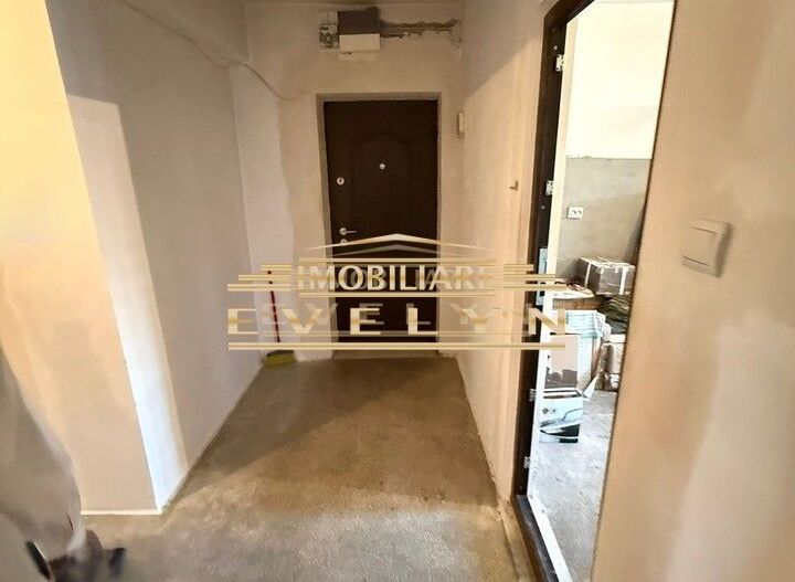De vanzare apartament 3 camere-bloc tip vila !! - Poză 5