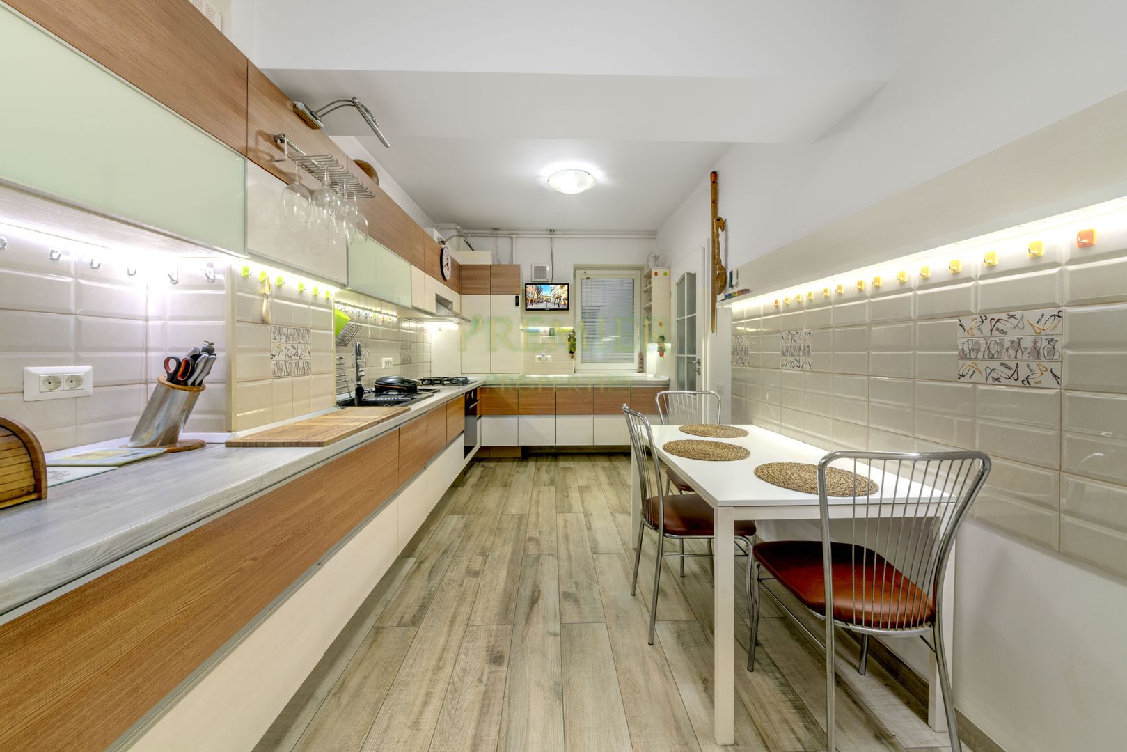 Penthouse cu terasă panoramică de 53 mp, garaj subteran – Sector 1,  an 2020 - Poză 9