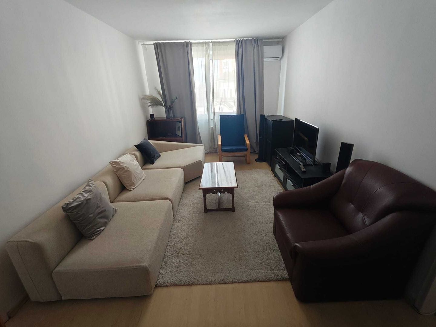 Apartament 3 camere decomandat, renovat, 2 bai,  modern, Titan - Poză 2