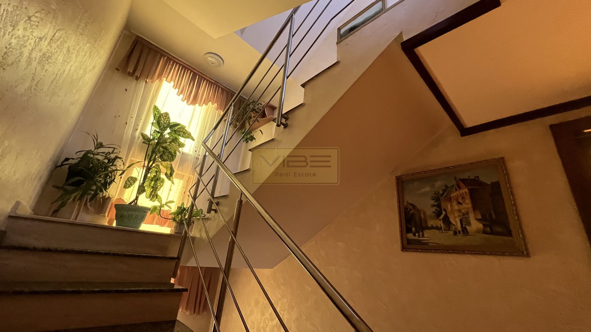 SE VINDE AFACERE LA CHEIE! Pensiunea Vila Verde, zona Garii - Poză 13