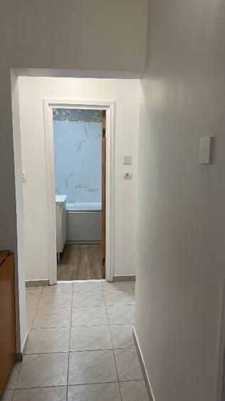 Apartament 3 camere complet renovat - Poză 15