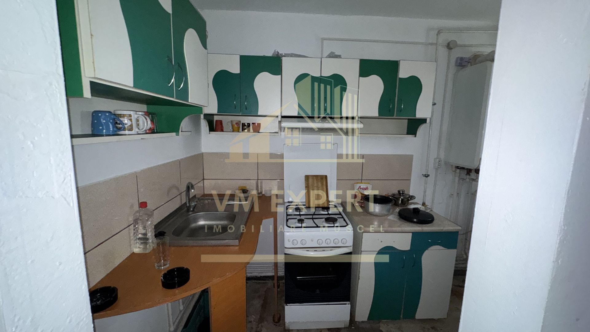 BLOC DE GARSONIERE P+4 SUPRAFAȚĂ UTILĂ 2135MP TEREN 2967 MP CĂMPULUNG - Poză 14