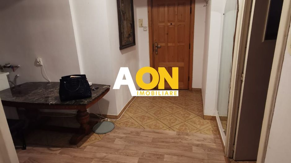 Apartament cu 3 Camere, Etaj Intermediar, Zona Parc Cetate - Poză 12