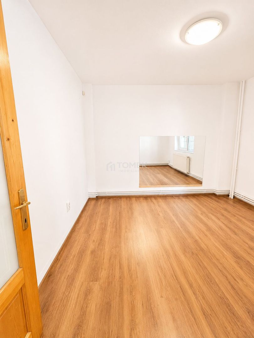 Spatiu comercial/birouri Calea Bucuresti7 zona Judetean - Poză 17