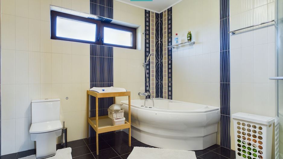 Vila de lux în Gai - Poză 9