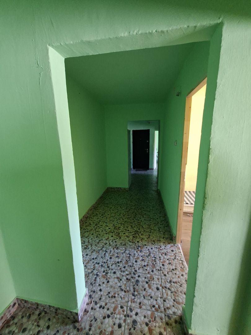 Apartament 3 camere -  decomandat - Zona Lipovei - Poză 7