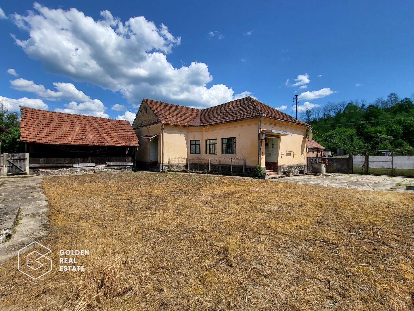 Casa  cu 3 corpuri de cladire, sat Lalasint - Poză 2