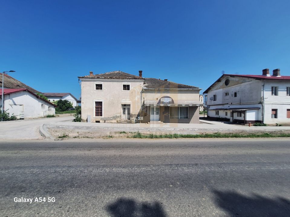 Casa si centru comercial Bod Colonie - Poză 1