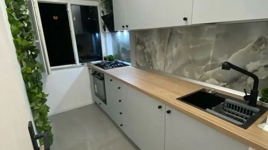 Apartament cu 2 camere de vanzare - Poză 2