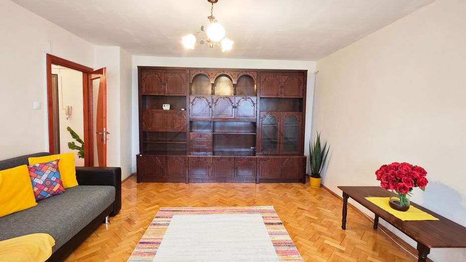 Apartament mare, decomandat, bucatarie separata. PET FRIENDLY. - Poză 10