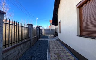 Casa individuala cu 3 camere si garaj I Giroc - Poză 12