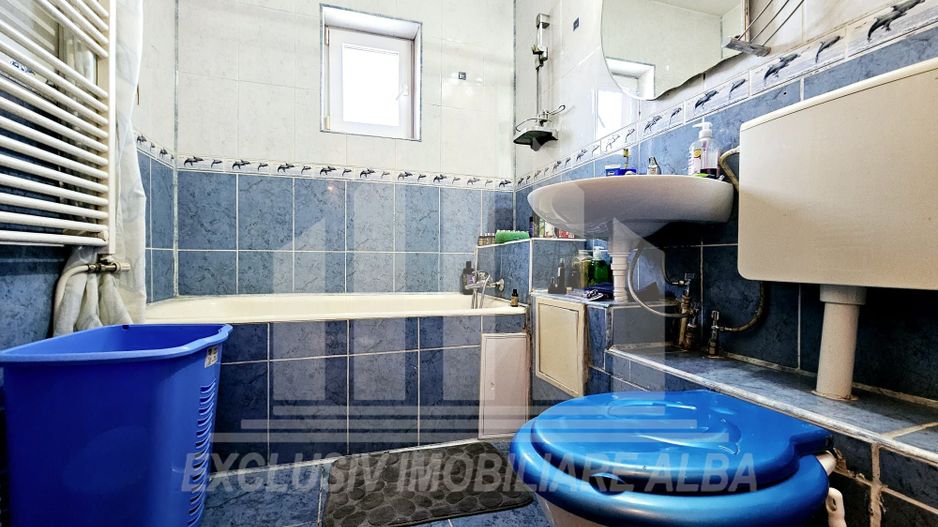 Apartament cu 3 camere decomandate, Cetate - Poză 6