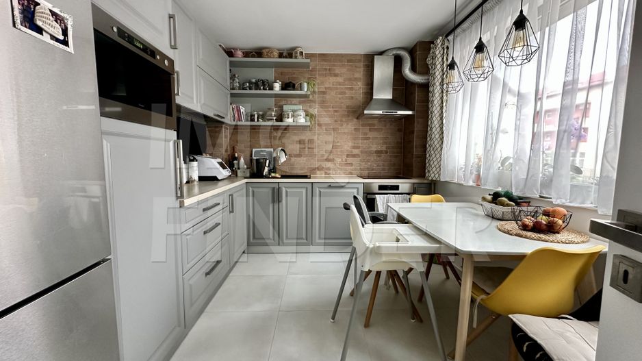 Apartament cu 3 camere  in Bună Ziua – confort, lumină și locatie excelenta - Poză 3