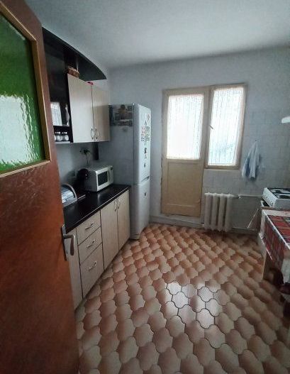 APARTAMENT 3 CAMERE ETAJ 6/8 BLOC 1981 METROU GORJULUI - Poză 6