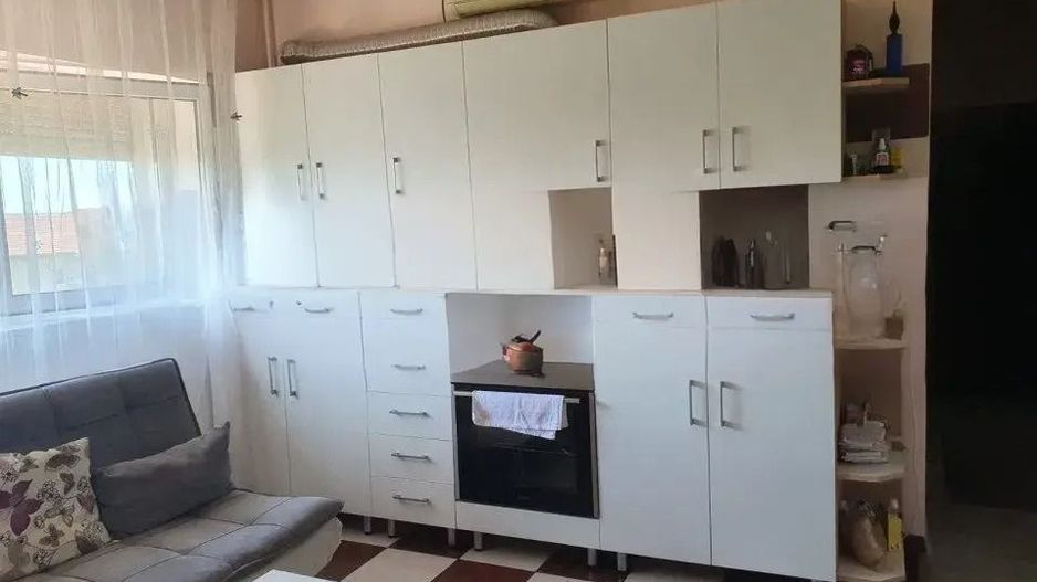 Apartament 3 cam zona Aradului mansarda. - Poză 6