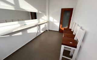 Spatii birouri, 3 Camere, Zona Dedeman - Poză 1