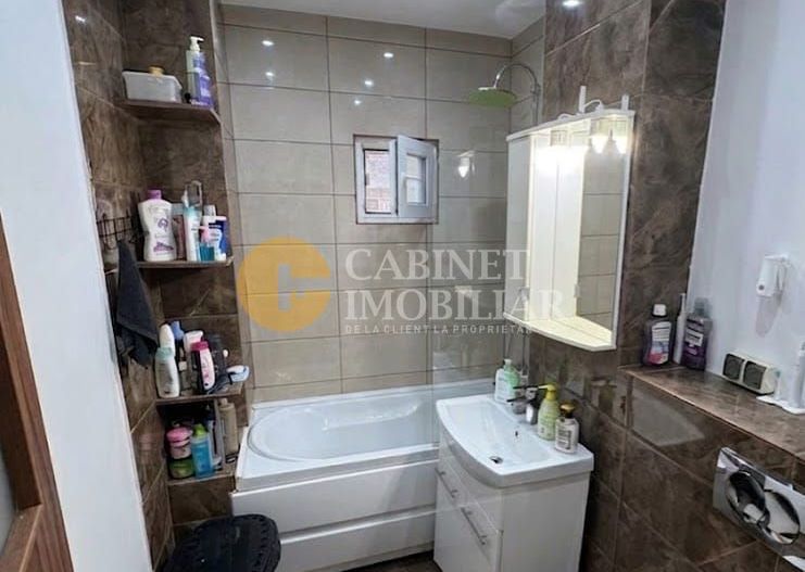 3 Camere Decomandat + 2 Băi + 2 balcoane- Mobilat si utilat- Zona Dacia - Poză 5