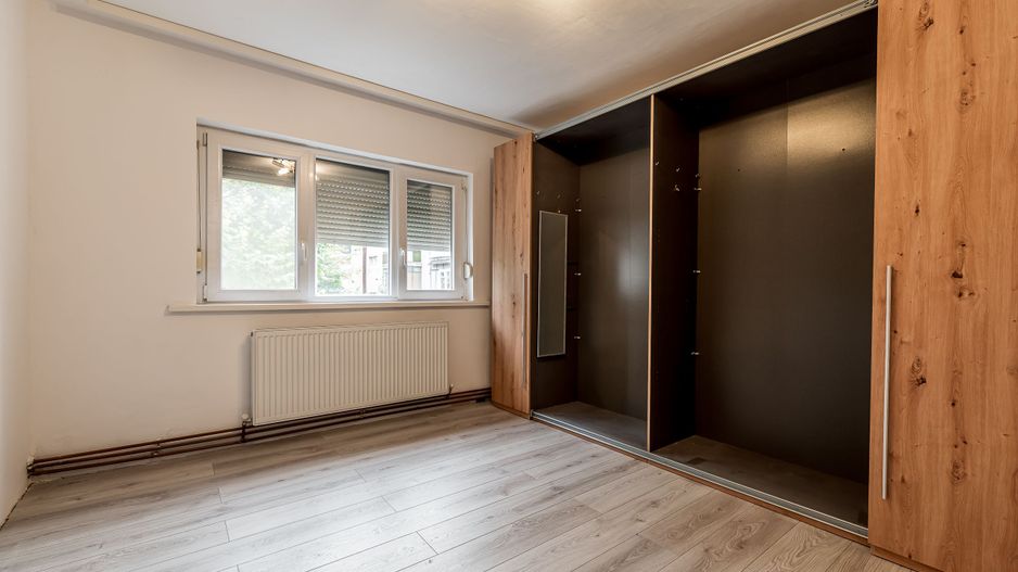 Apartament 2 camere decomandat - Etaj 2 - zona UTA - COMISION 0 - Poză 3