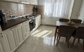 Apartament dececomandat, 3 camere, 84 mp utili, balcon 10 mp, Sebeș - Poză 4